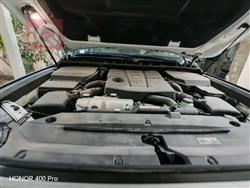 تۆیۆتا لاند کروزەر